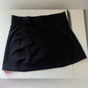 Aritzia TNA mini tennis skirt
